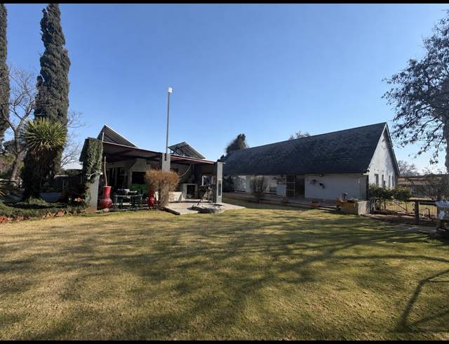 21,437M² SMALLHOLDING FOR SALE IN VAALVIEW